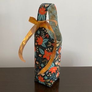 Holiday Fabric Wine bottle bag by Rifle Paper Co. POINSETTIA EVERGREEN